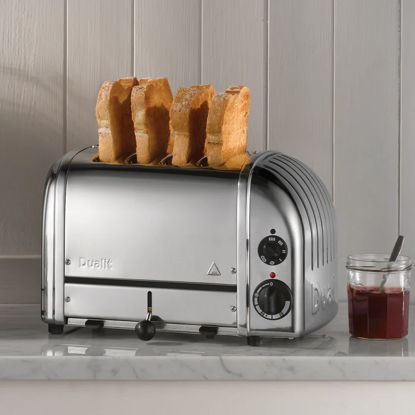 Dualit New Generation Classic 4-Slice Toaster in Stainless Steel - Image 2