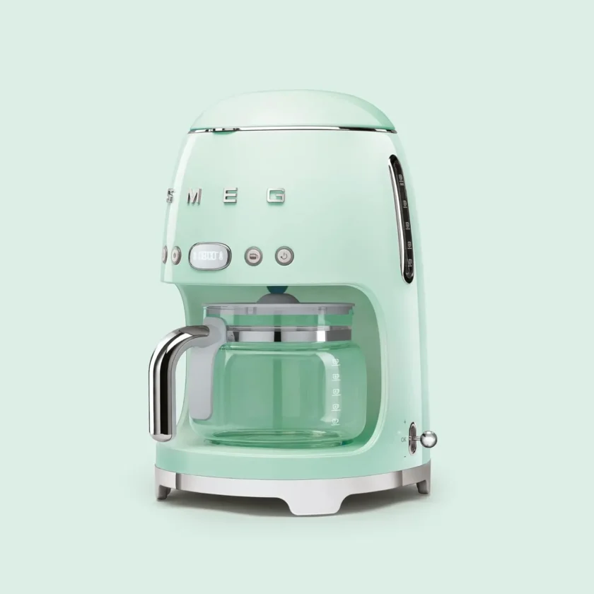 Smeg 50's Retro Style Aesthetic Drip Filter Coffee Machine, 10 cups, Pastel Green - Image 9