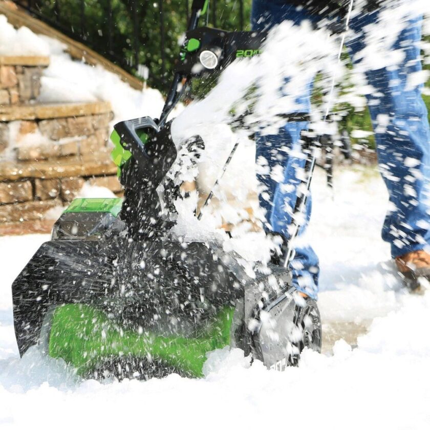 Greenworks PRO 20-Inch 80V Cordless Snow Thrower, 2.0 AH Battery Included 2600402 - Image 3