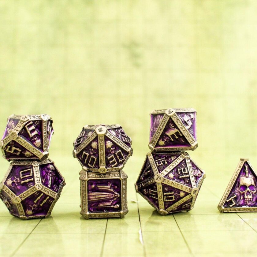 Purple Crypt Skull Dice Set