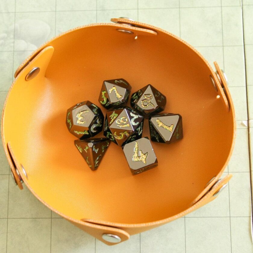 Black Metal with Yellow Glitter Dice Set - Image 3