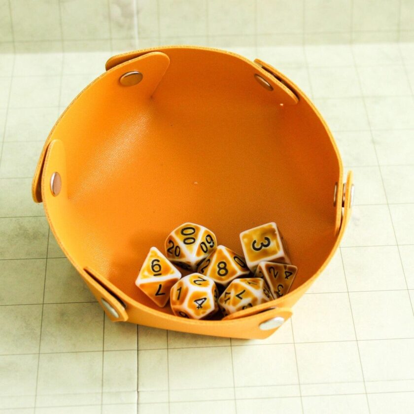 Archaic Yellow Dice Set - Image 4