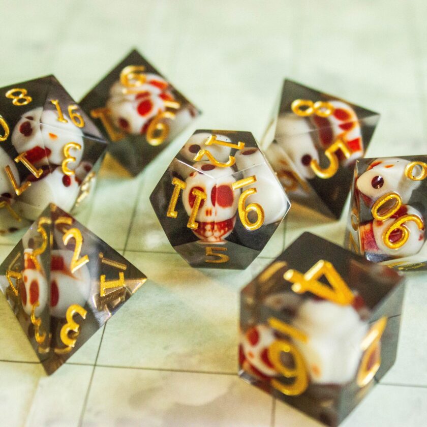 Skull Black Resin Sharp Edge Dice - Image 5