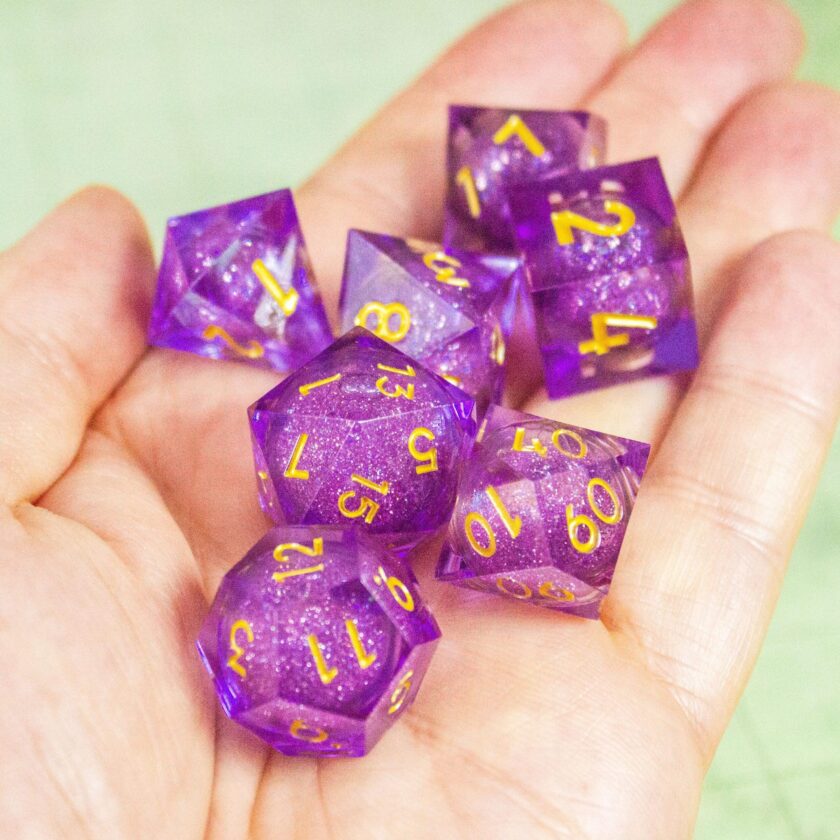 Purple Liquid Core Shimmer Glitter Dice - Image 5