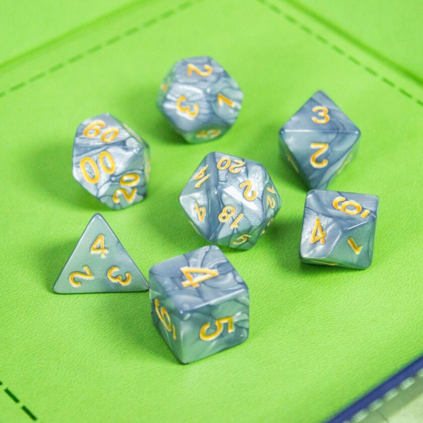 Pearl Silver Dice Set - Image 2