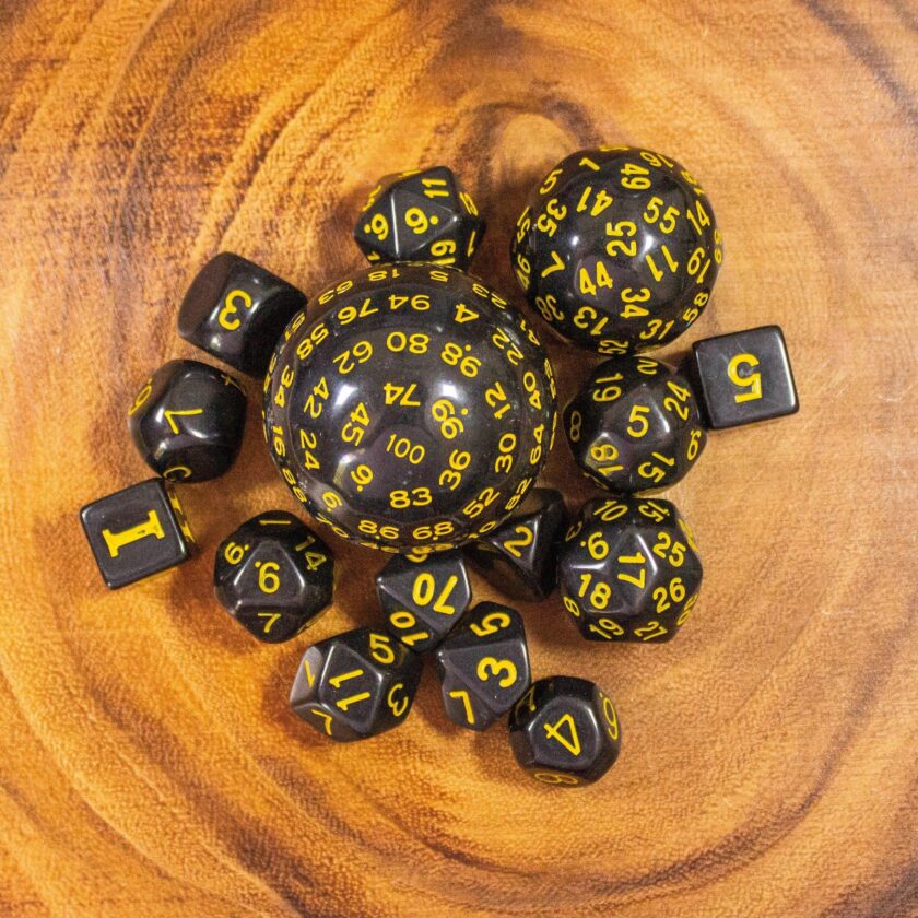 Block Black with Yellow Numbering 15 Piece Dice - Image 3