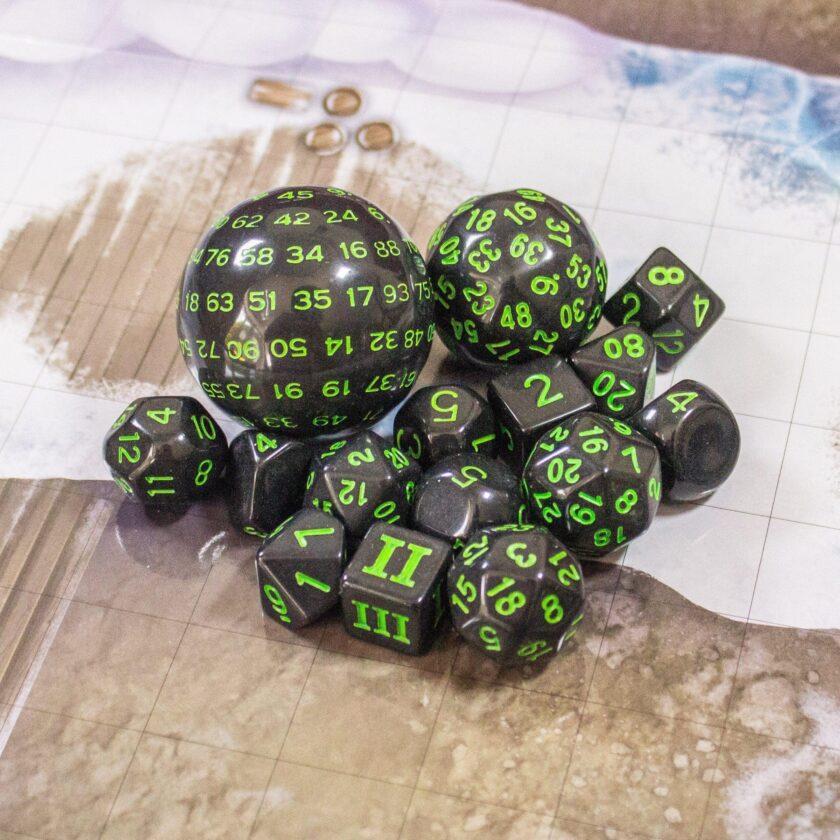 Block Black with Green Numbering Piece Dice Set