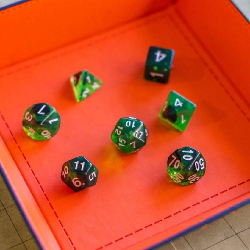 Green Smoke Dice Set - Image 2