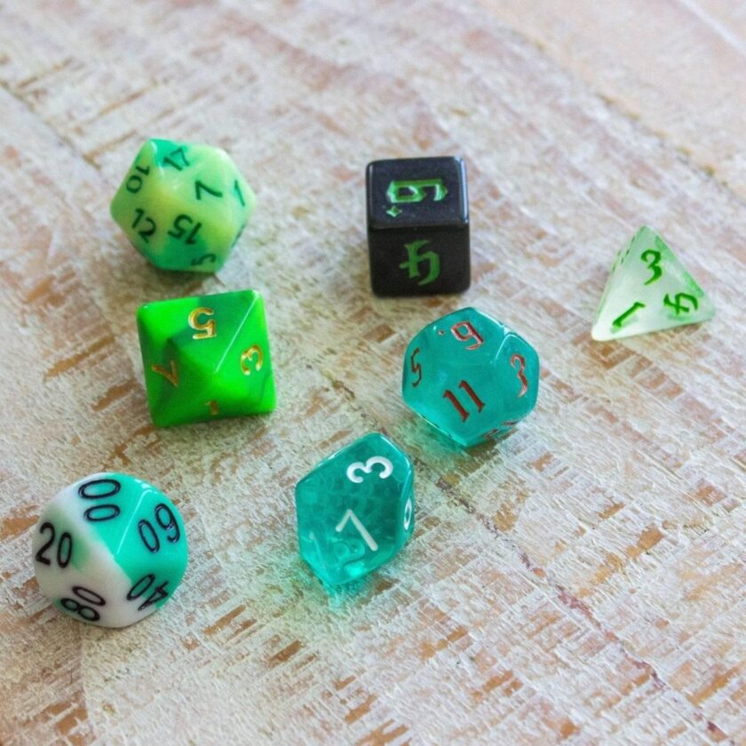 Mismatch Green Dice Set - Image 3