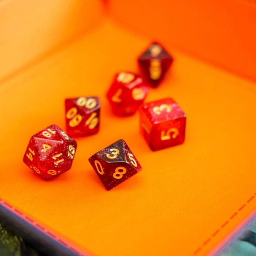 Sparkle Red Dice Set