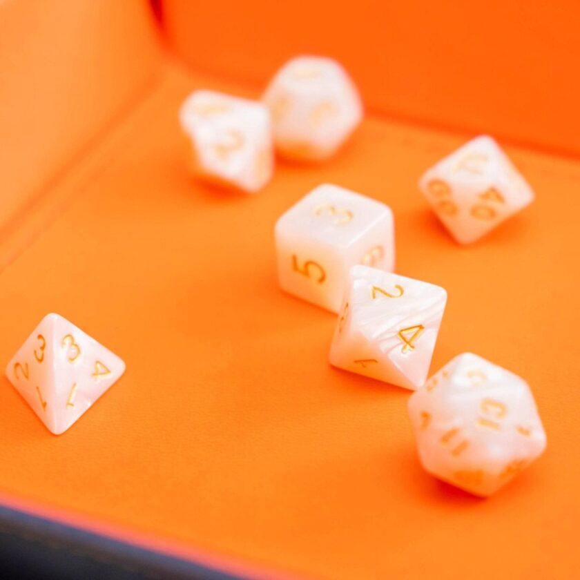 Pearl White Dice Set - Image 3