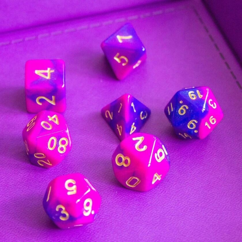 Two Tone Blue Purple Dice - Image 6