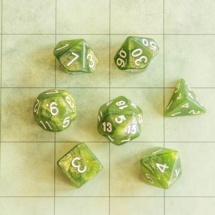 Pearl Glitter Green  Dice Set - Image 4